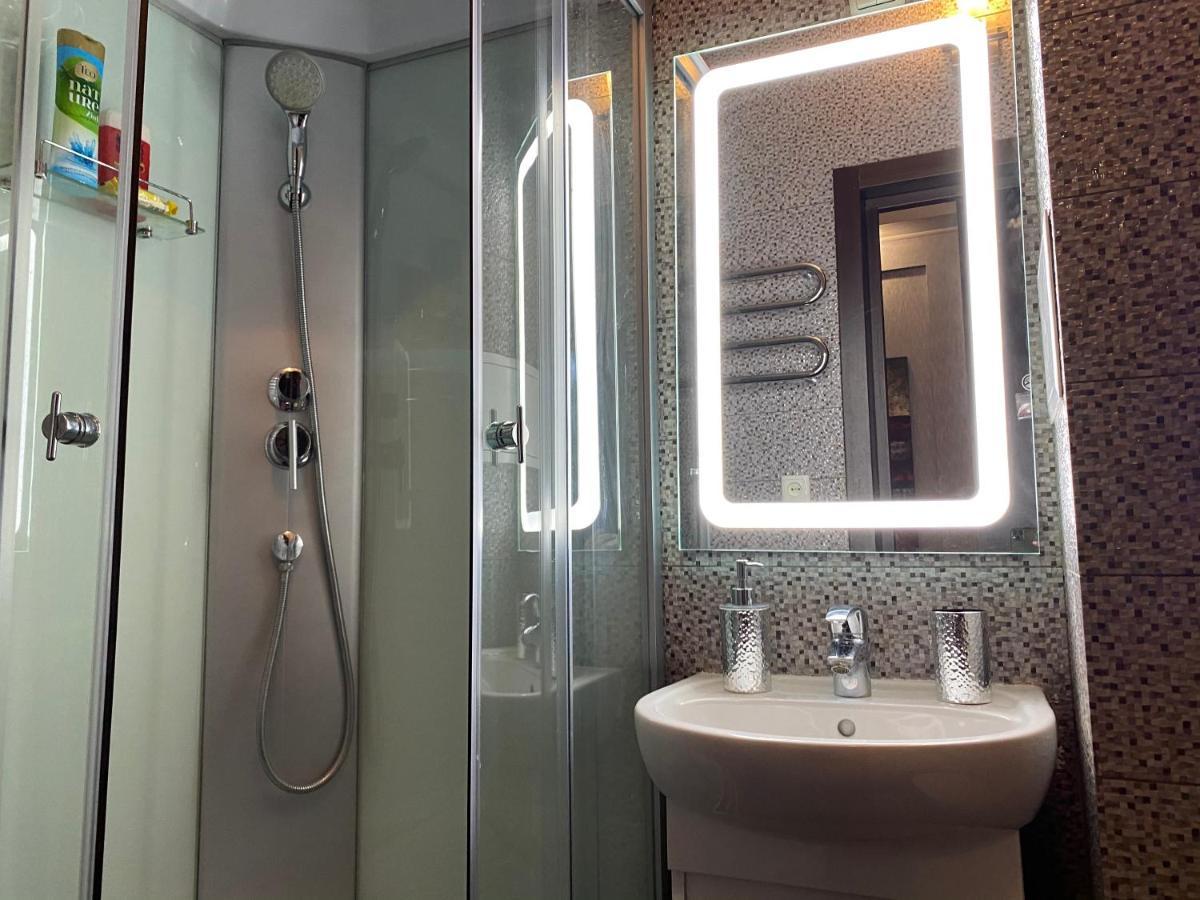 Modern Luxury Studio In The Center Of Kharkiv At Konstitutsii Square Exteriér fotografie