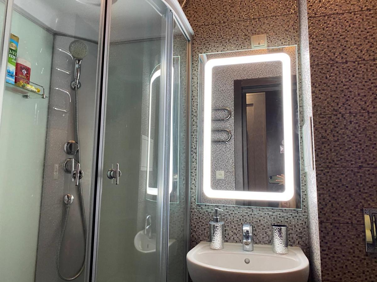Modern Luxury Studio In The Center Of Kharkiv At Konstitutsii Square Exteriér fotografie